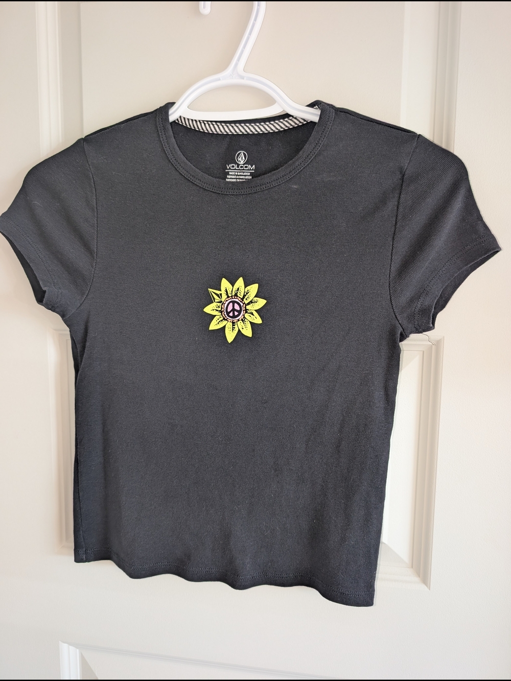 NWOT Volcom Black Tee with Yellow Sunflower Patch
